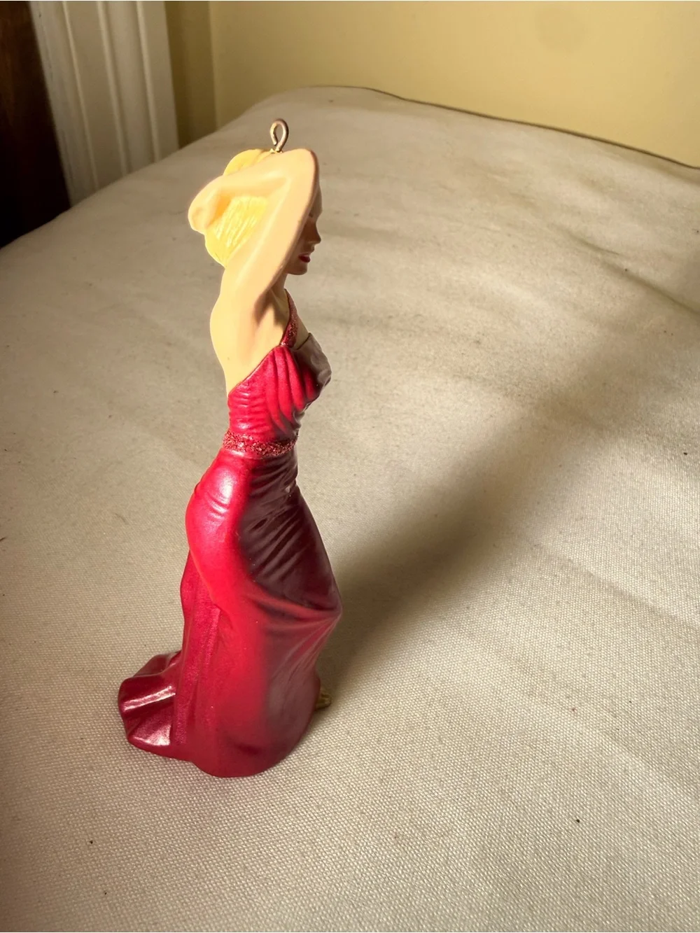 Hallmark Marilyn Monroe How to Marry a Millionaire 2014 Keepsake Ornament